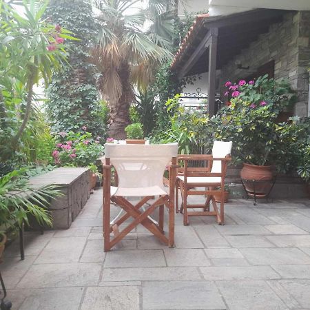Papatzikos Traditional Guesthouse เนโอสมาร์มาราส ภายนอก รูปภาพ